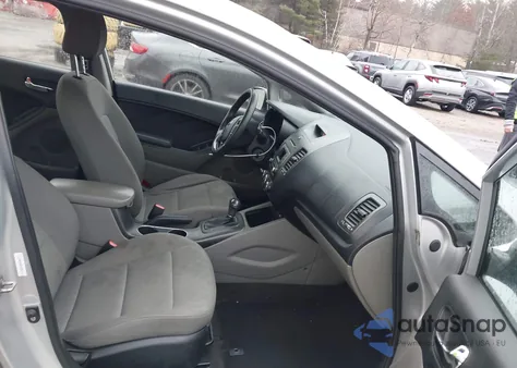 2014 Kia Forte Lx z USA, uszkodzony, nr VIN KNAFK4A60E5191909